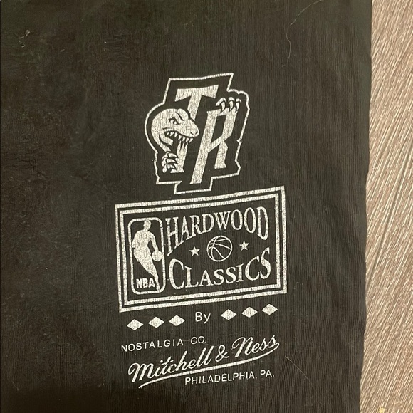 Toronto Raptors T-Shirt - Picture 3 of 5